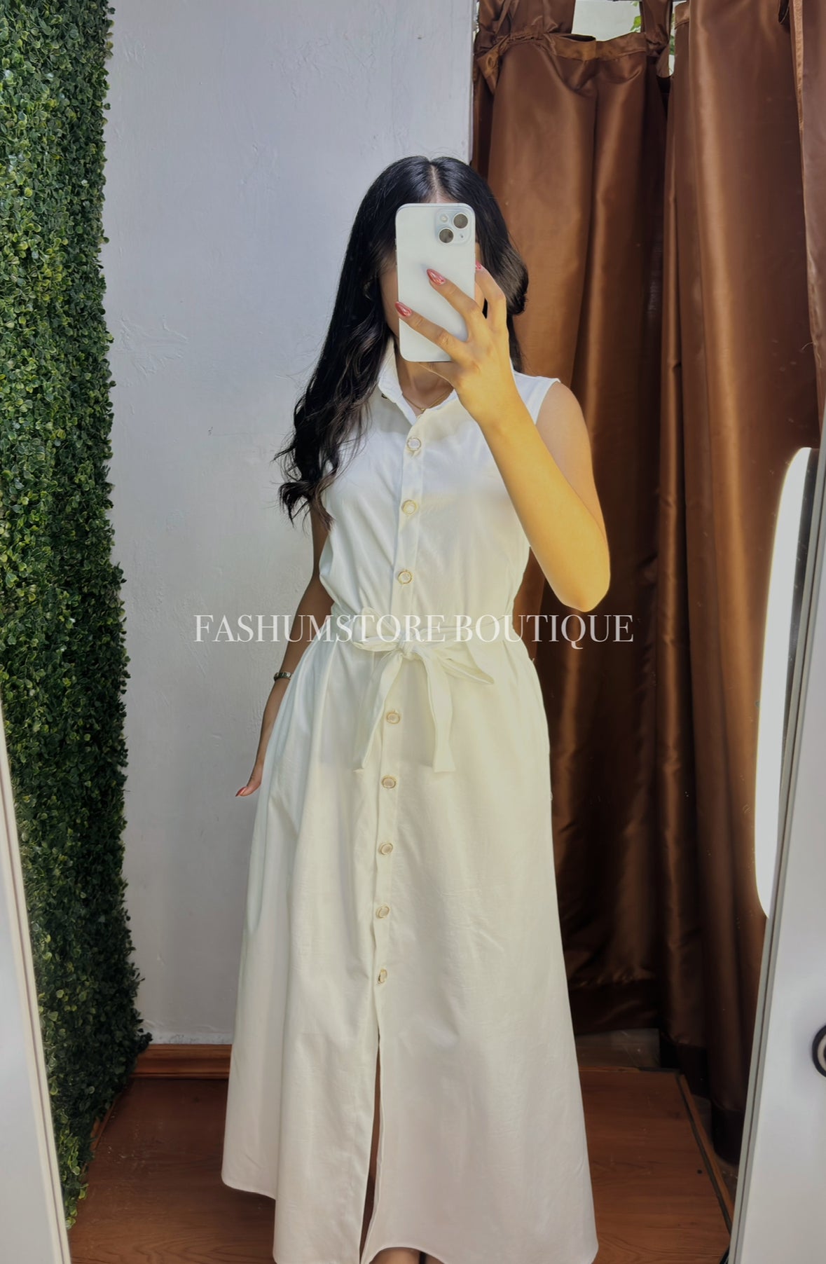 Vestido blanco largo con botones