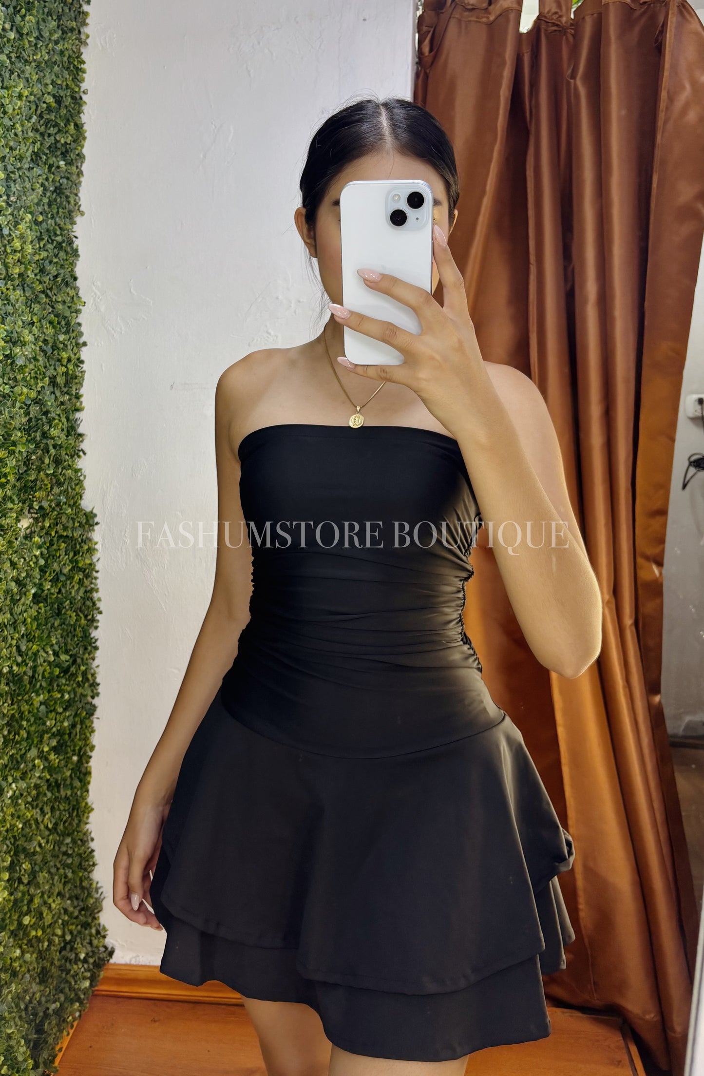 Vestido strapless falda tipo globo