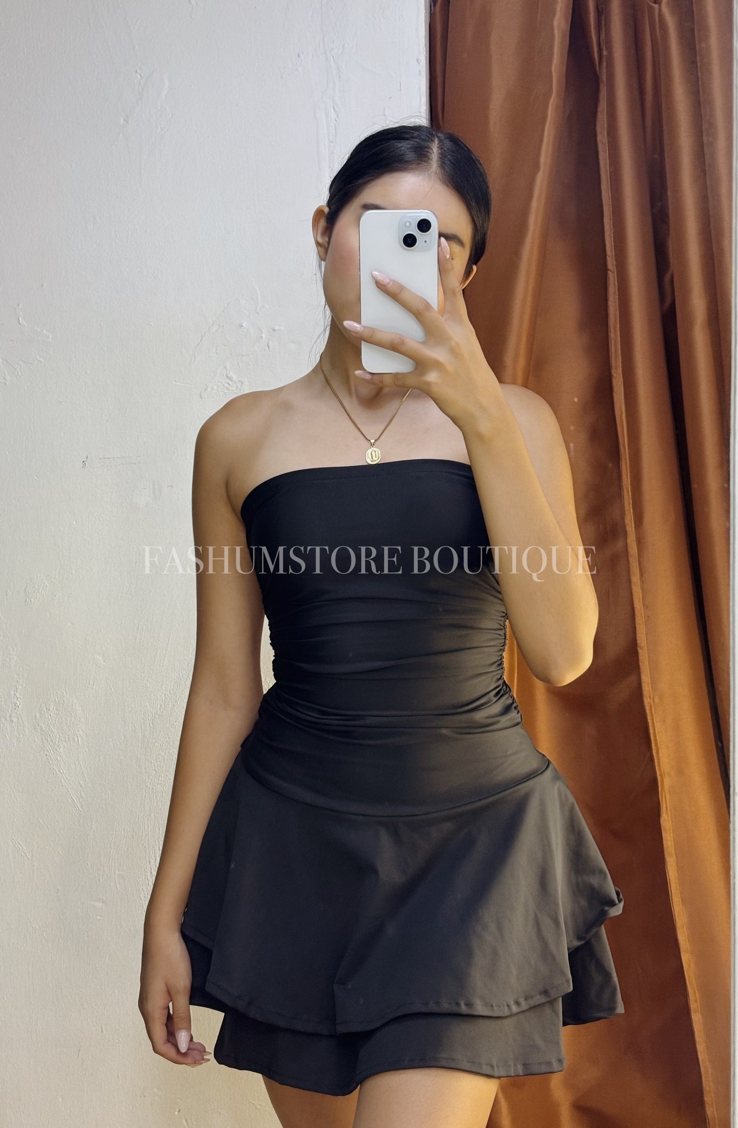 Vestido strapless falda tipo globo